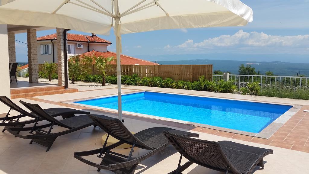 Villa Veglia Vrh  Luaran gambar